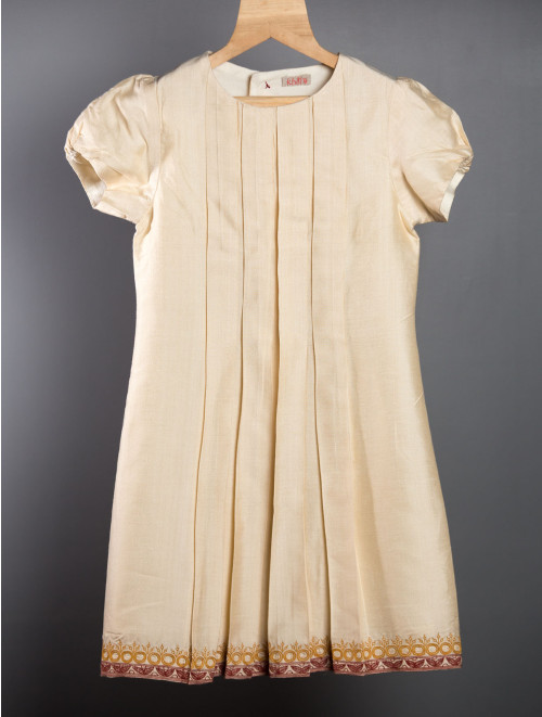 Box Pleat Dress (Off white)